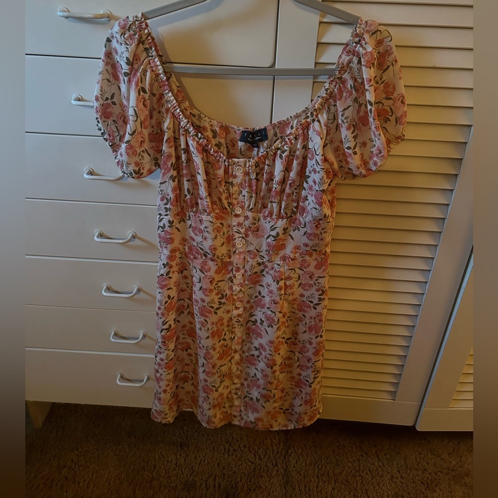 🥰Cute Trixxi  Summer Floral Dress